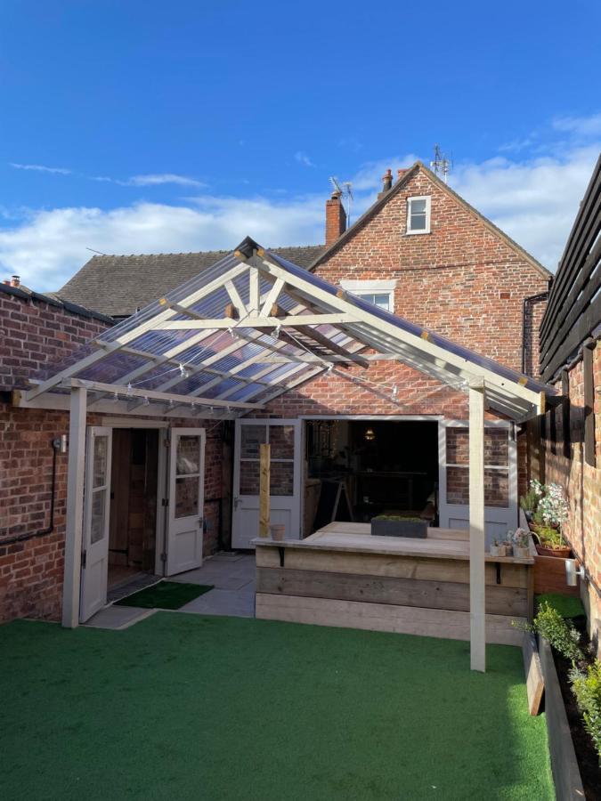 The Walled Garden At Cheshire Boutique Bathhouse Nantwich Eksteriør billede