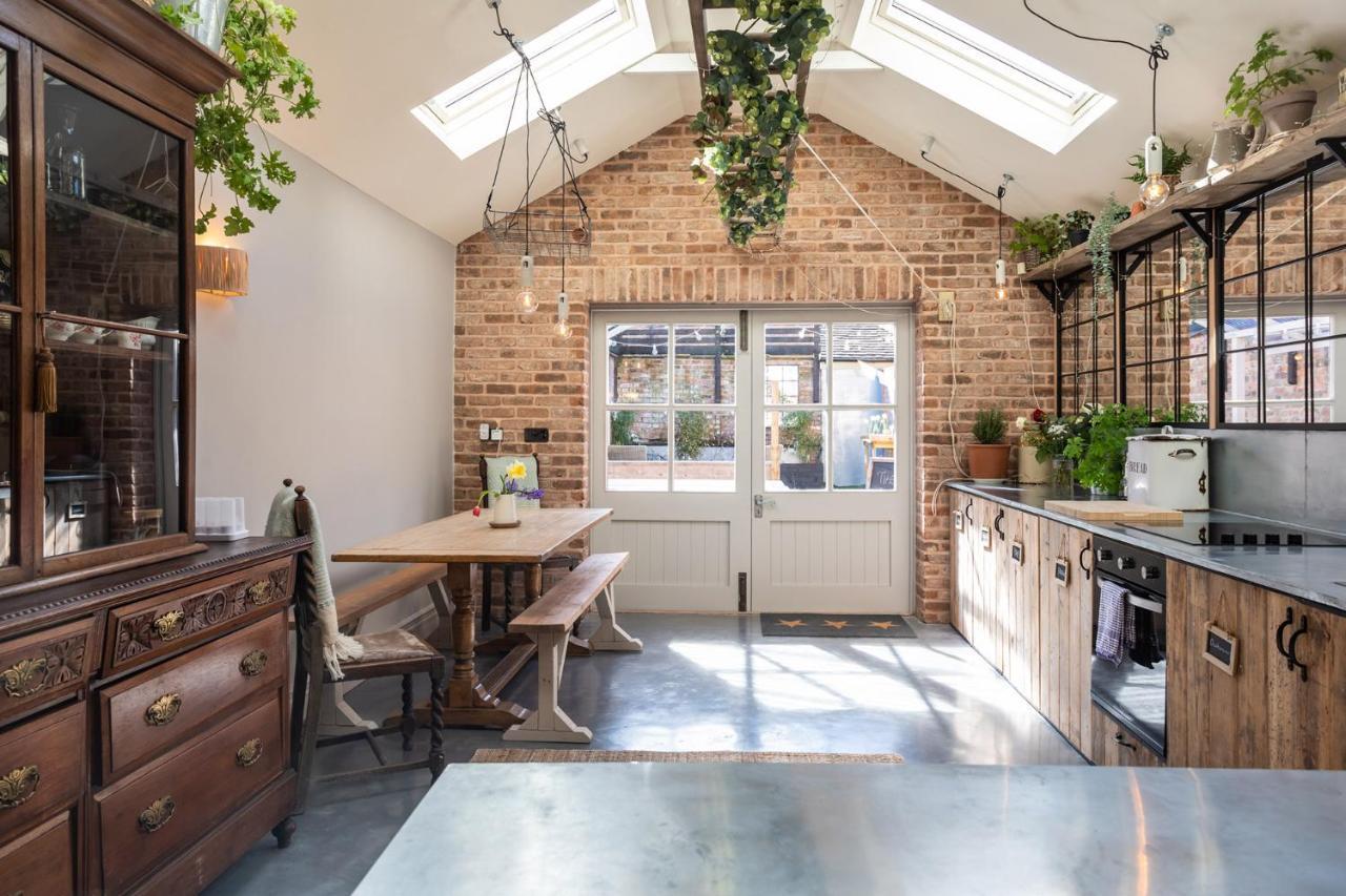 The Walled Garden At Cheshire Boutique Bathhouse Nantwich Eksteriør billede