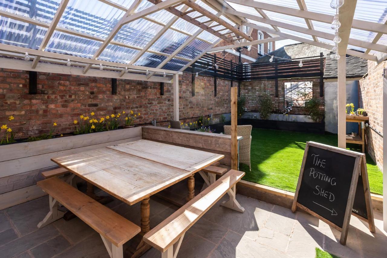 The Walled Garden At Cheshire Boutique Bathhouse Nantwich Eksteriør billede